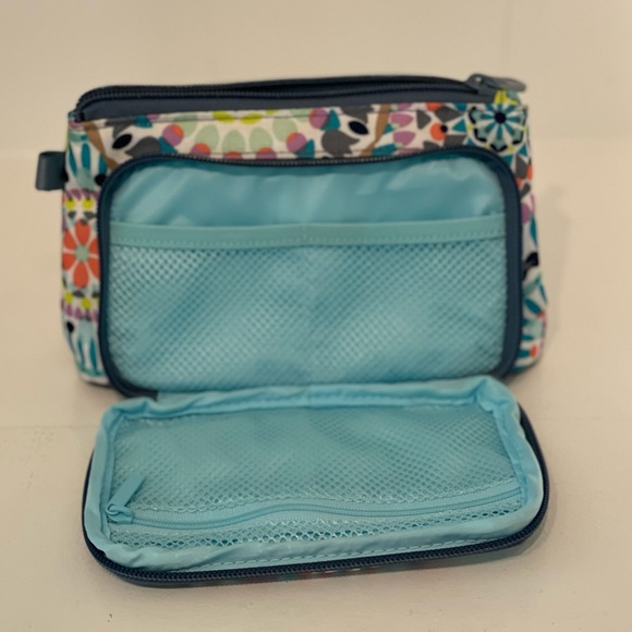 Vera Bradley Make Up Bag | NEVER USED! - Picture 6 of 7